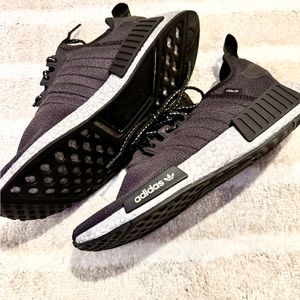 adidas Women's NMD R1 Shoes / Night Brown / Feather Gray